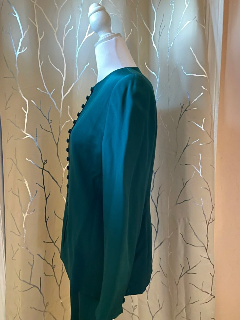 Valerie Stevens Silk Skirt Suit in Emerald Green - Picture 2 of 14